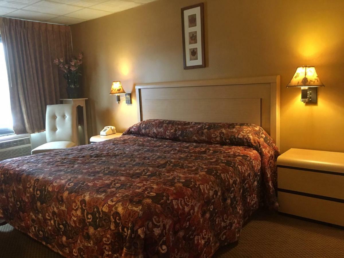 Lynbrook Motor Inn Zewnętrze zdjęcie